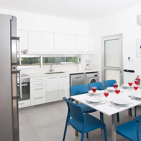 Case de vacanță Greco Ccv1 Mit Beheiztem Pool By Interhome *