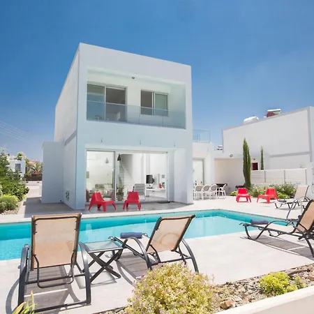 Case de vacanță Greco Ccv1 Mit Beheiztem Pool By Interhome