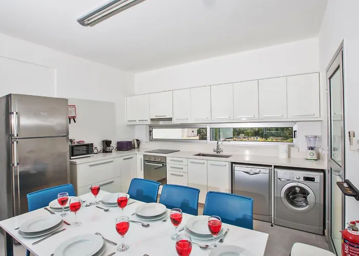 Feriehus Greco Ccv1 Mit Beheiztem Pool By Interhome