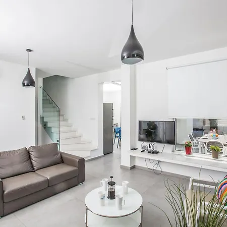 Greco Ccv1 Mit Beheiztem Pool By Interhome Σπίτι διακοπών