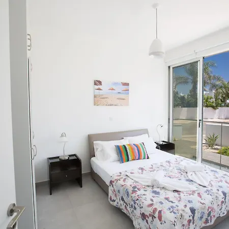 Case de vacanță Greco Ccv1 Mit Beheiztem Pool By Interhome *